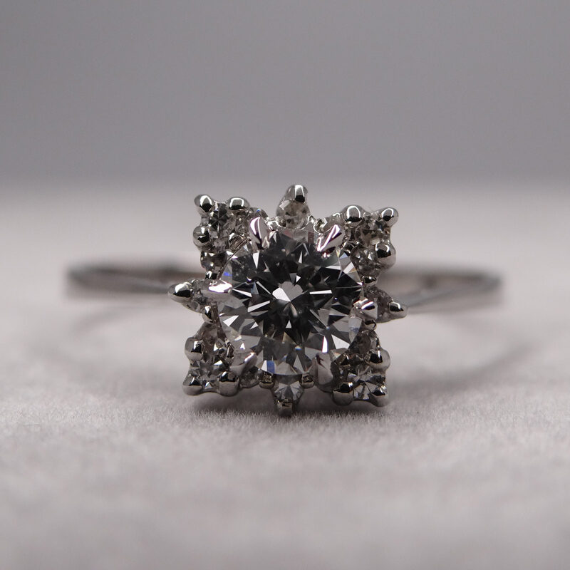 Bague ancienne diamants en or blanc